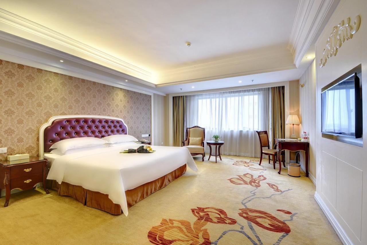 Vienna International Hotel Nanning Zoo Екстер'єр фото