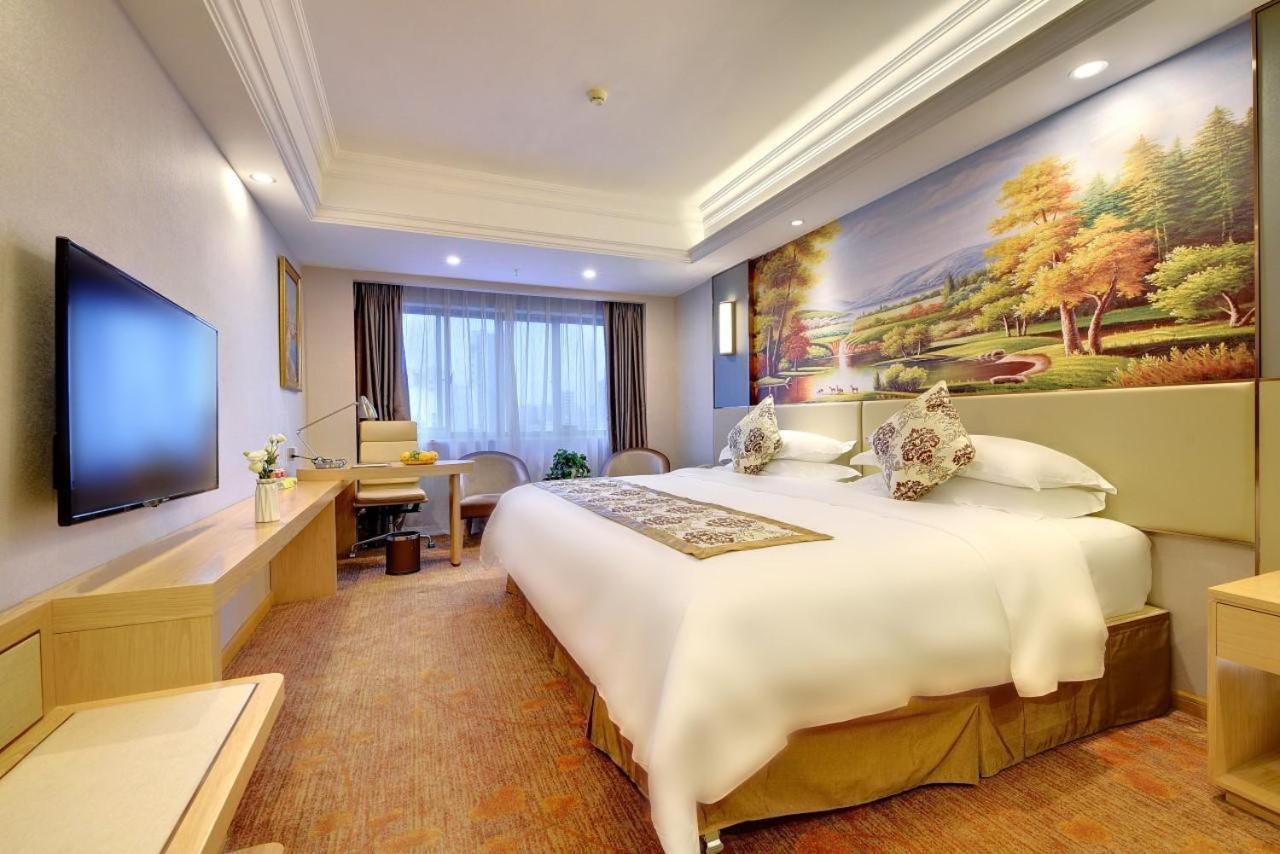 Vienna International Hotel Nanning Zoo Екстер'єр фото