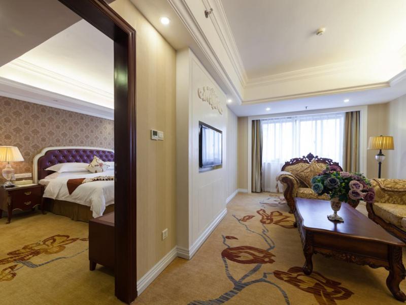 Vienna International Hotel Nanning Zoo Екстер'єр фото